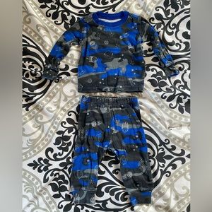 The Children’s Place 0-3mos Space Theme Pajama Set